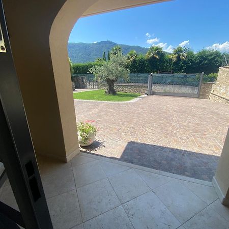Vela Di Soleville Camere Con E Senza Vista Lago Con Ristorante & Pizzeria Sale Marasino Exterior foto
